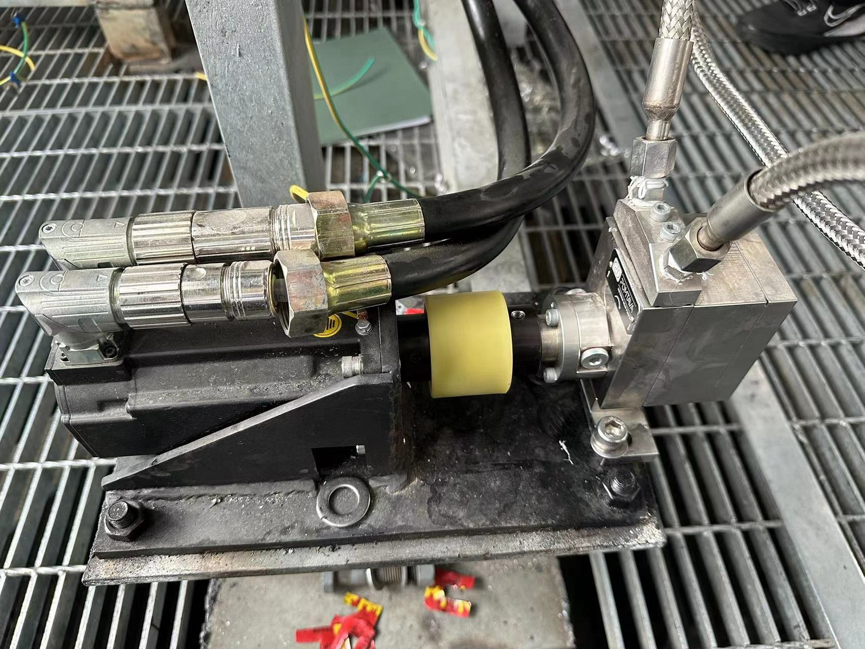 防爆伺服電機在齒輪泵上方案